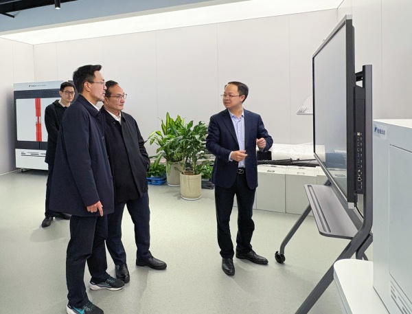 浙江省經(jīng)信廳黨組書記、廳長詹敏一行赴托普云農(nóng)調(diào)研